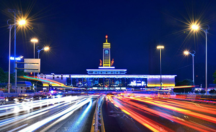 四桿變一桿，華體這些“共享桿”，長沙市長親臨視察