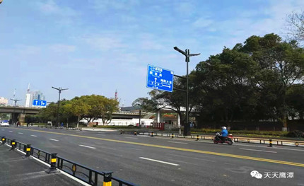 鷹潭首條智慧大道上這些智慧路燈，是怎樣使用“三頭六臂”的？