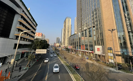 超1200根智慧路燈！ 華體科技“多桿合一”智慧路燈即將為成都一環(huán)路增光