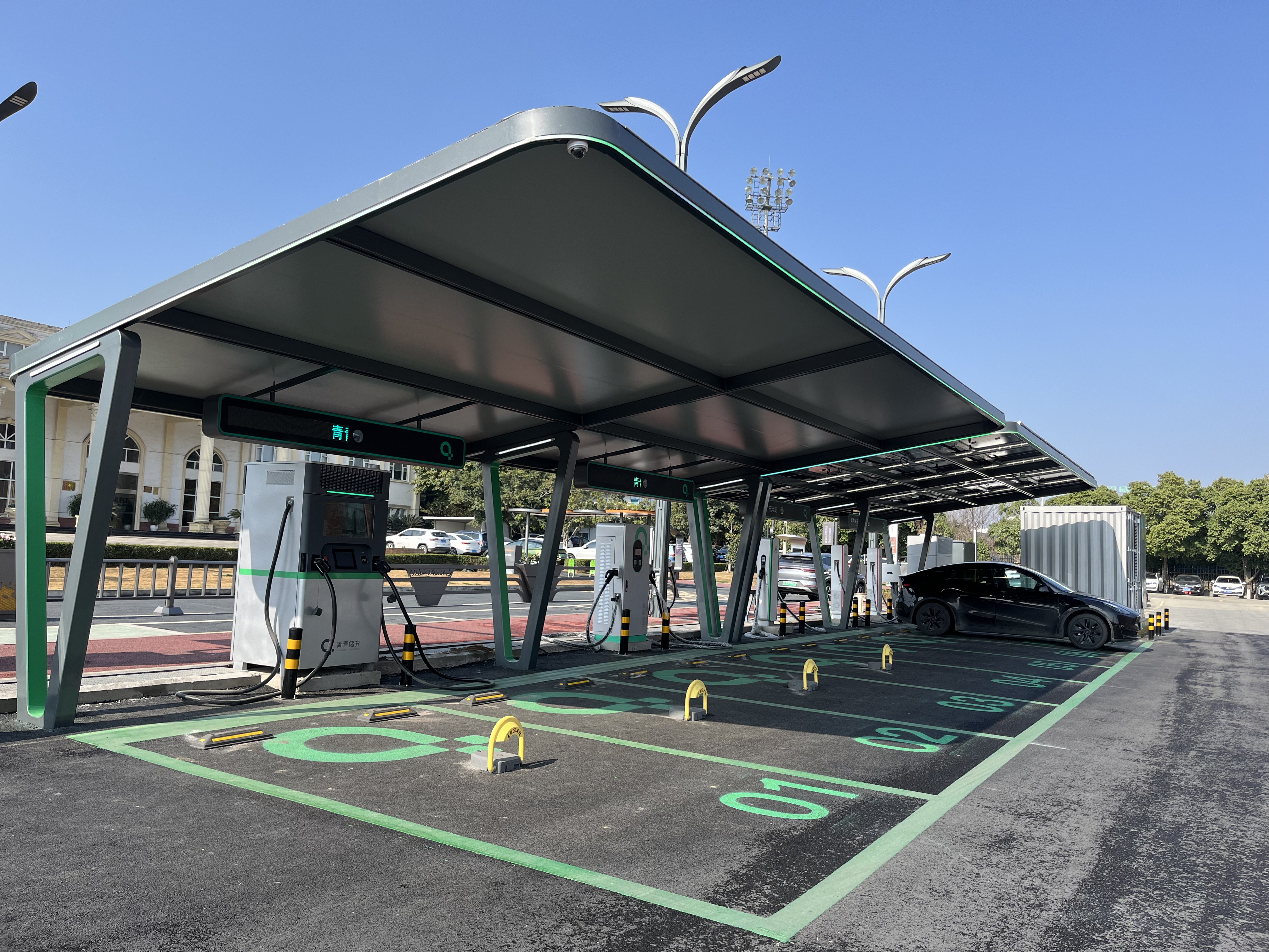 邁向零碳未來(lái)：光儲(chǔ)充一體化充電站&零碳智慧園區(qū)的完美融合！